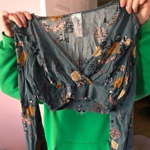 Long sleeve adorable crop top